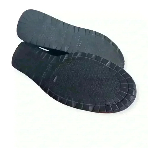 Stuart Weitzman women’s croc embossed Chunky Sole Slip-On loafers size 6.5 - Picture 6 of 6